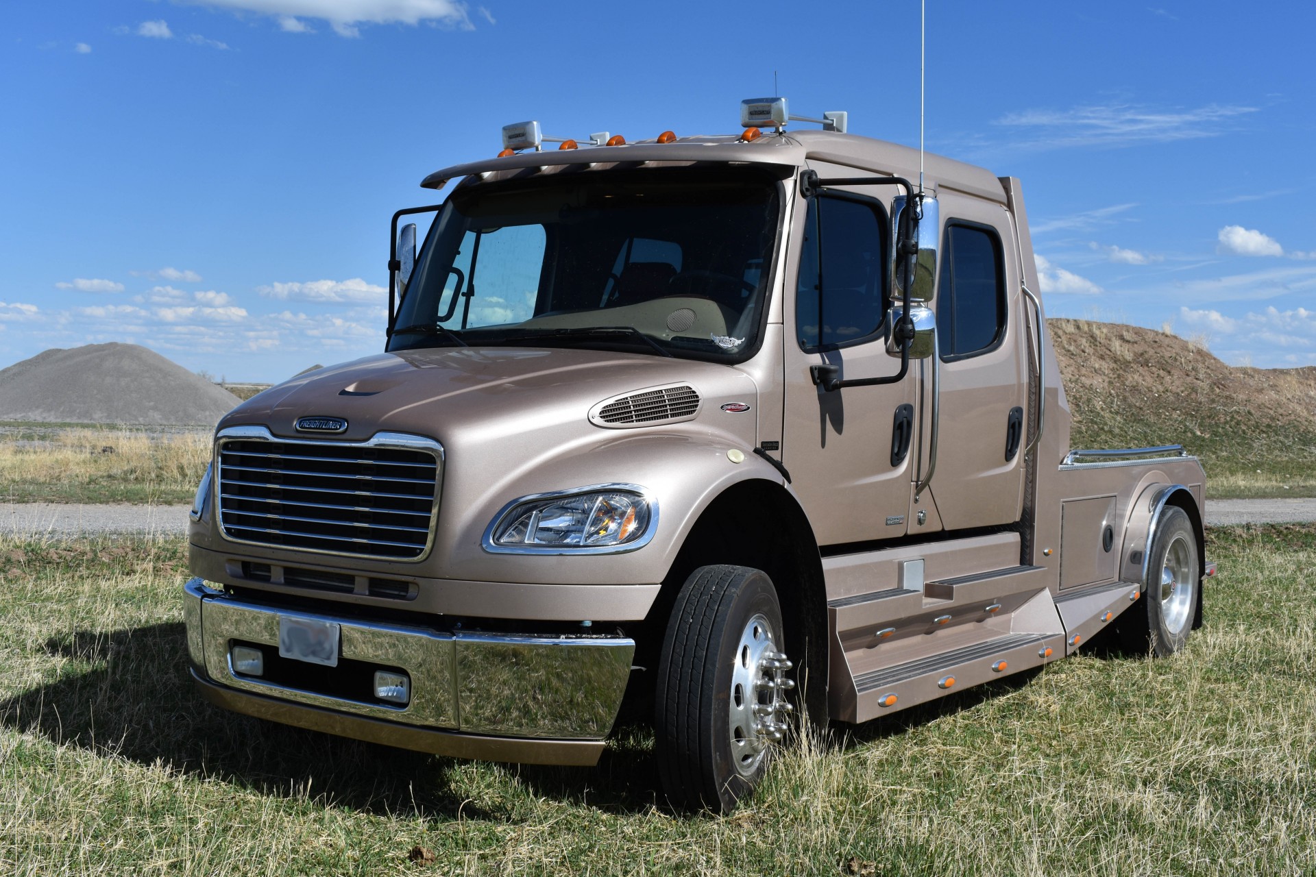 2007 Freightliner Sport Chassis