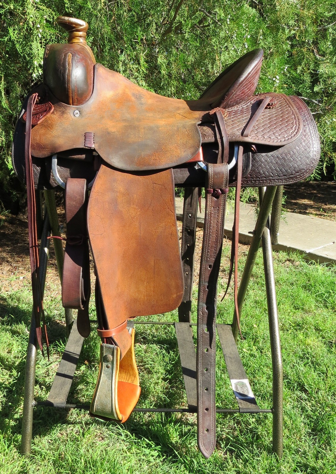8941 Handmade BOB MARRS 3884 Cowboy Saddle 16” Seat