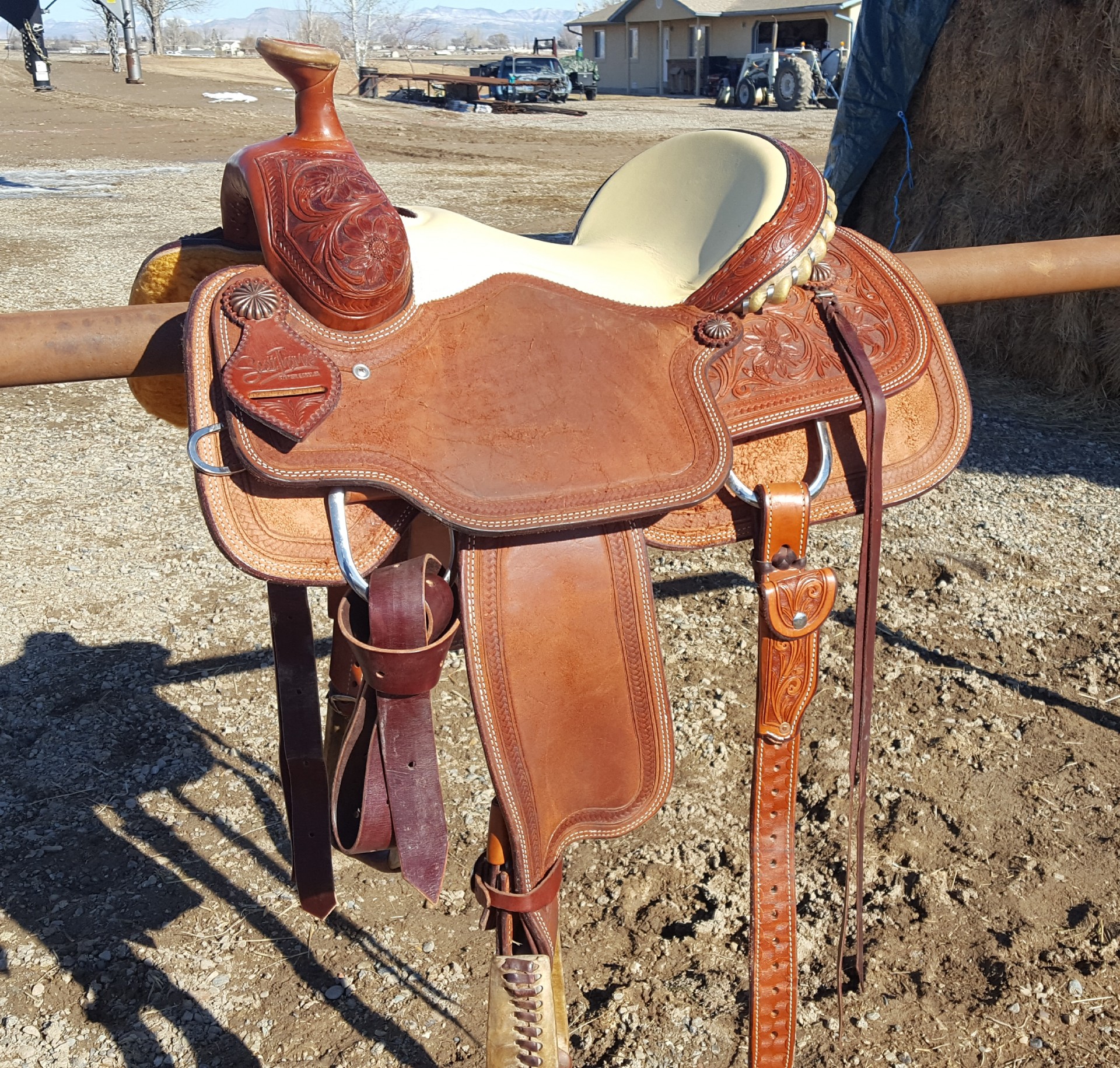 15 inch Team Roping Saddle