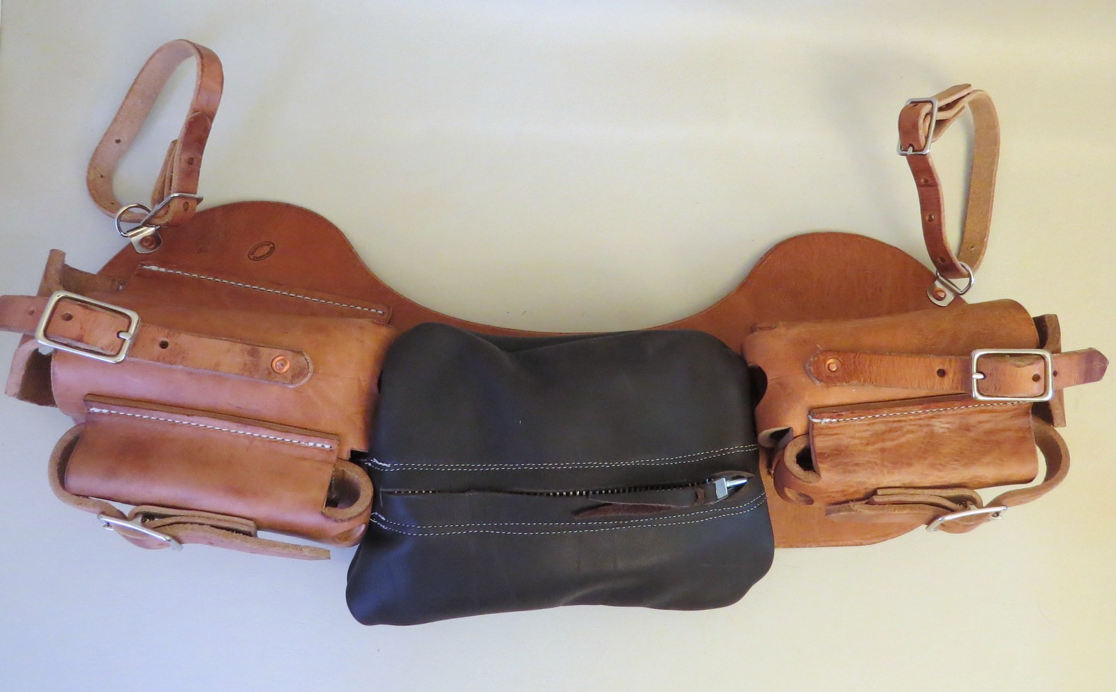 Cattle doctoring sales saddle bags
